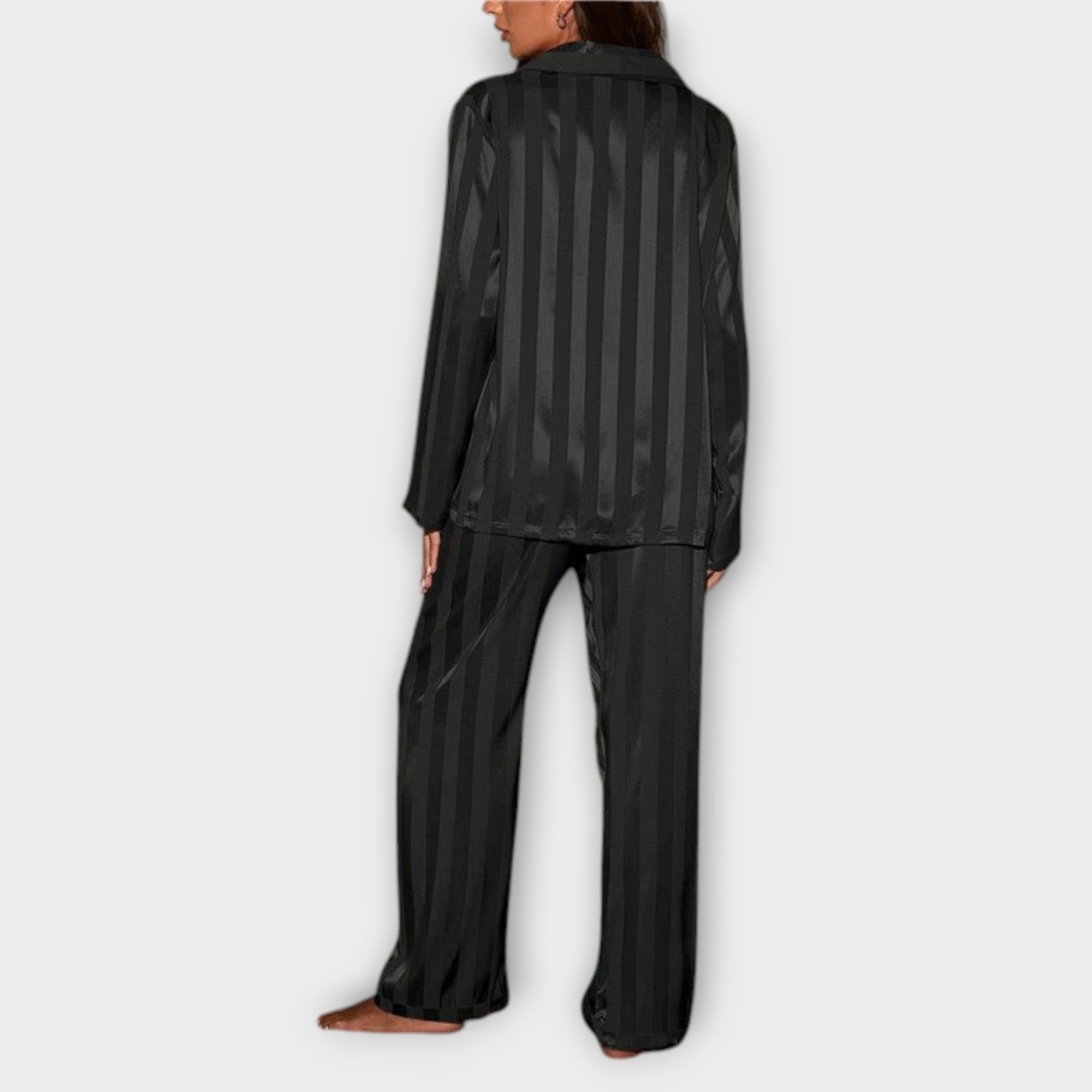 Bella Gestreepte Satijnen Pyjama Set