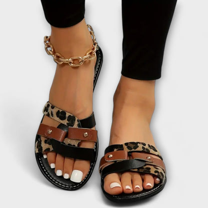 Leopard sandalen met kruislussen