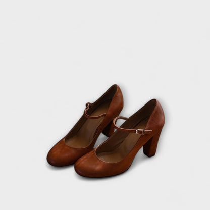 Bravina – Mary Jane met een Moderne Twist