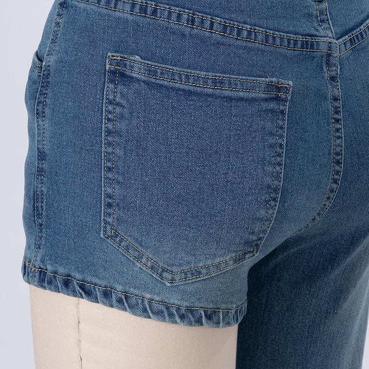 Astra - Trendy Asymmetrische Denim Shorts met Één Schouderband