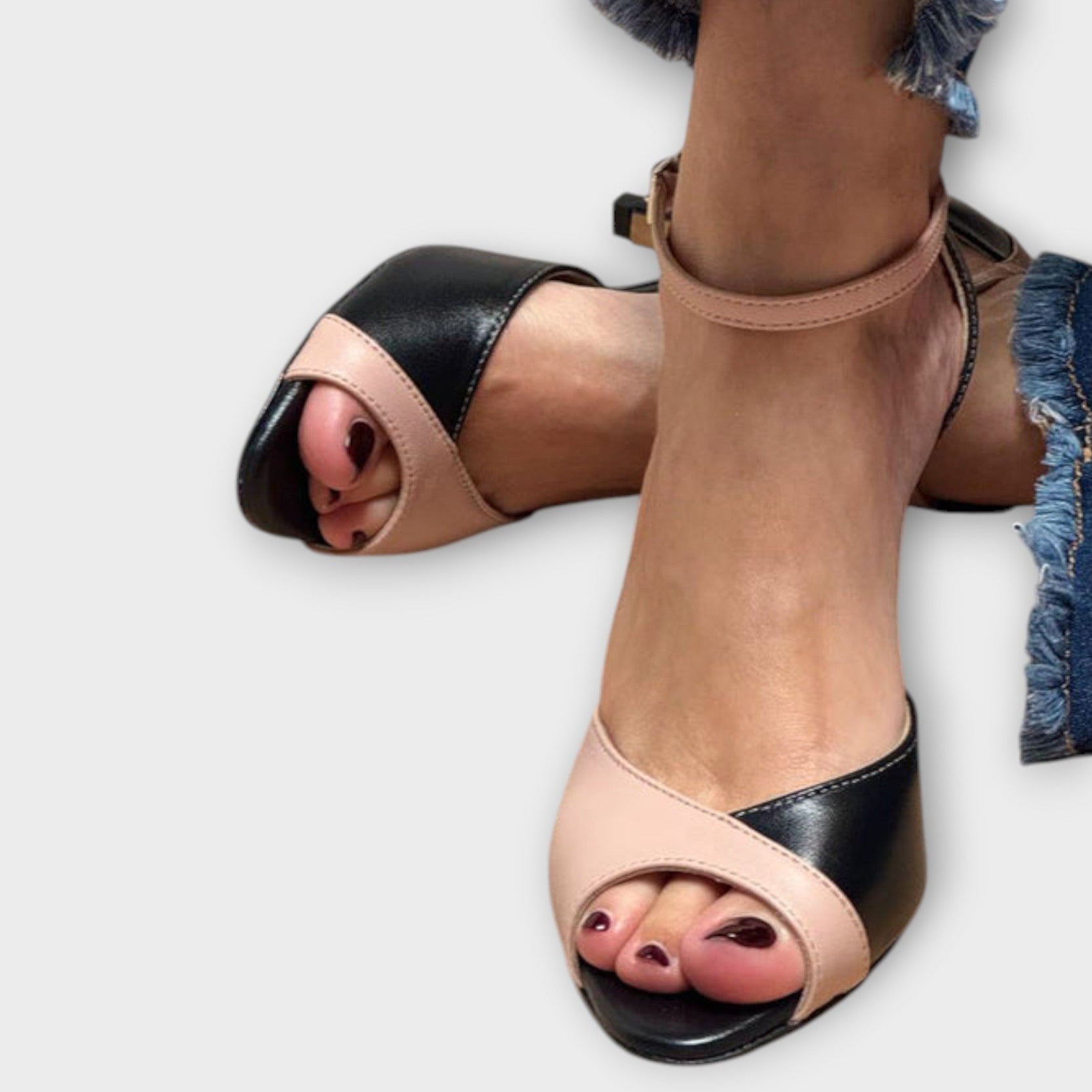 Noirella – Twee-Tone Elegant in Roze