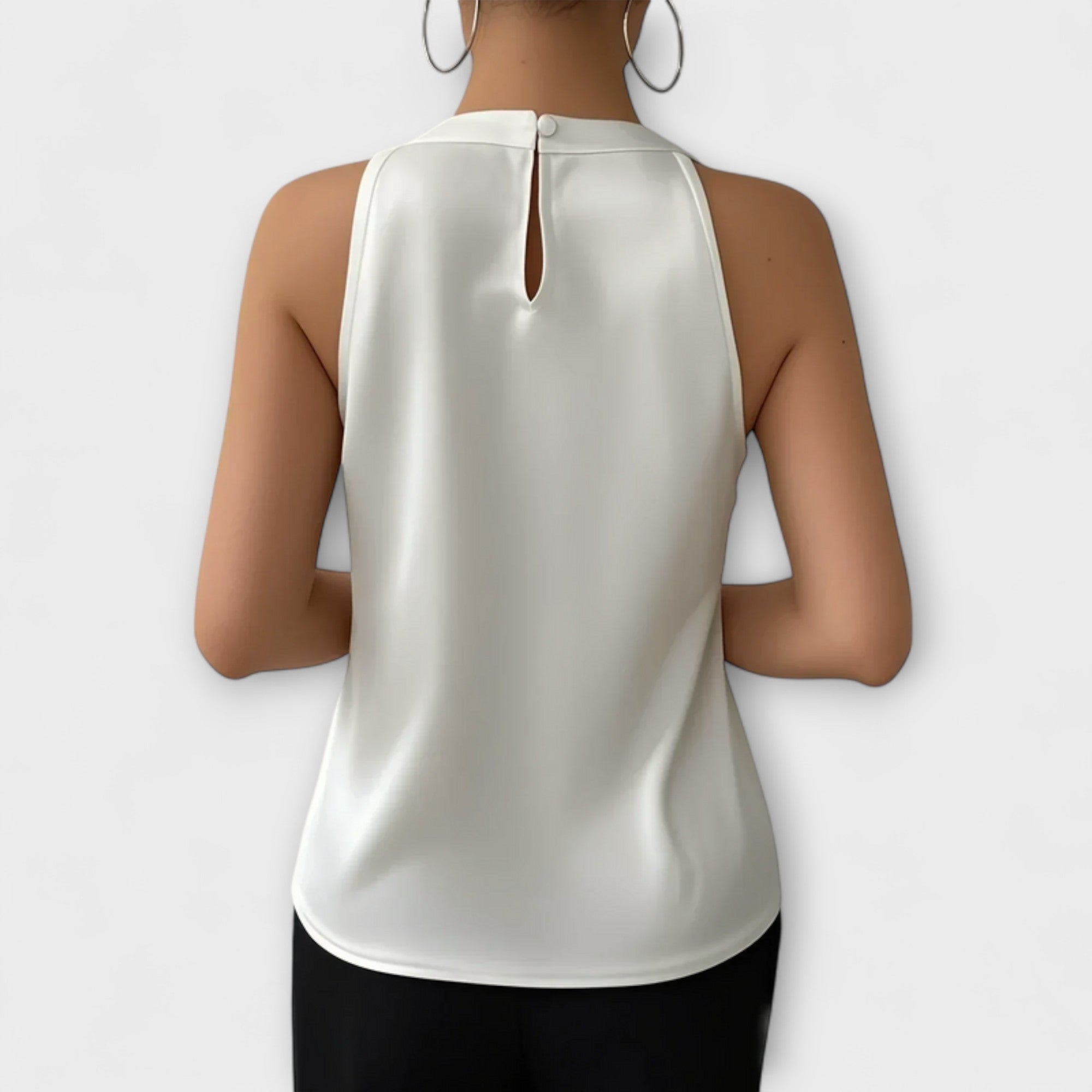 Skye - Chic Satijnen Blouse met Off-Shoulder Ontwerp