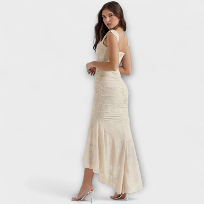 Renske - Lange jurk met een elegante en verfijnde corsage